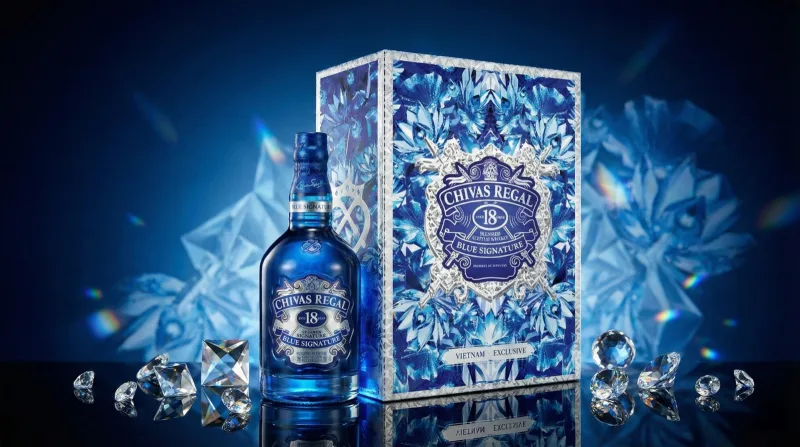 Thiết Kế Hộp Chivas 18 Blue Tết 2026 - Sắc Xanh Sapphire Biểu Tượng Thịnh Vượng